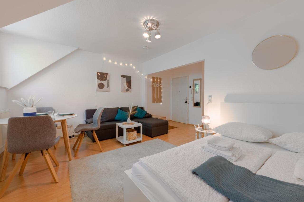 Stay Awesome - Schönfeld Apartment, Netflix und kostenloses Parken Kassel Exterior foto
